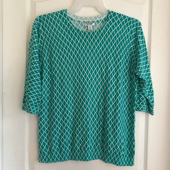 Old Navy Sweaters - 3/4 sleeve lightweight sweater Old Navy Sweaters - 3/4 sleeve lightweight sweater